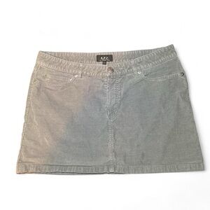 A.P.C. Stone Gray Mini Skirt Size Large 98% Cotton